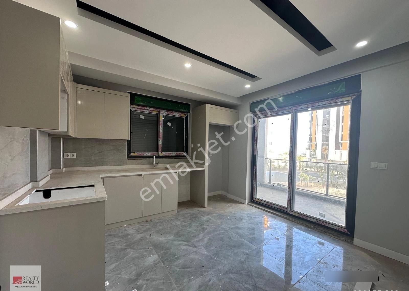 Kepez'de Havuzlu Lüks Sitede, 140 M², 3+1, Ebeveyn Banyolu Daire - Görsel 4