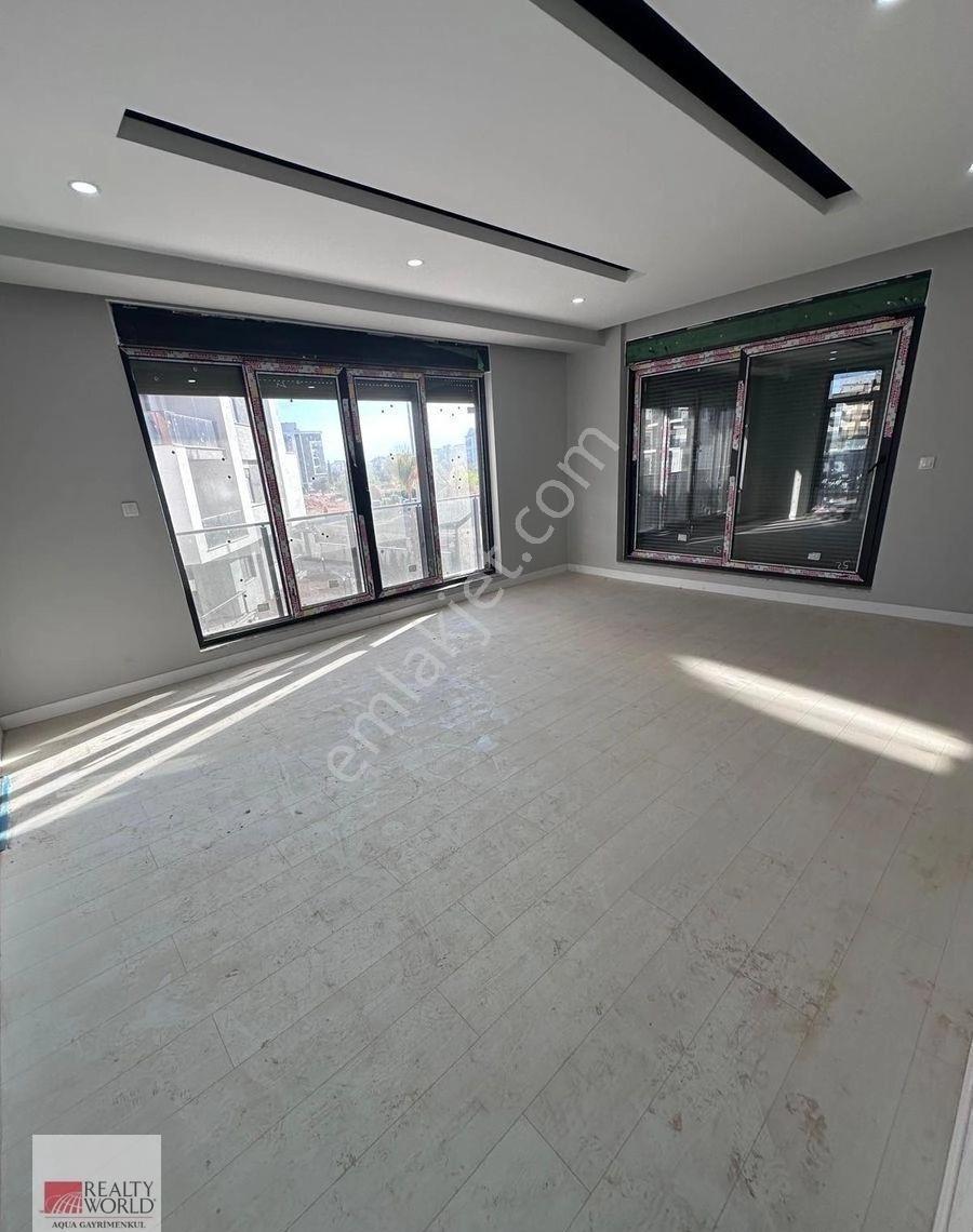 Kepez'de Havuzlu Lüks Sitede, 140 M², 3+1, Ebeveyn Banyolu Daire - Görsel 26