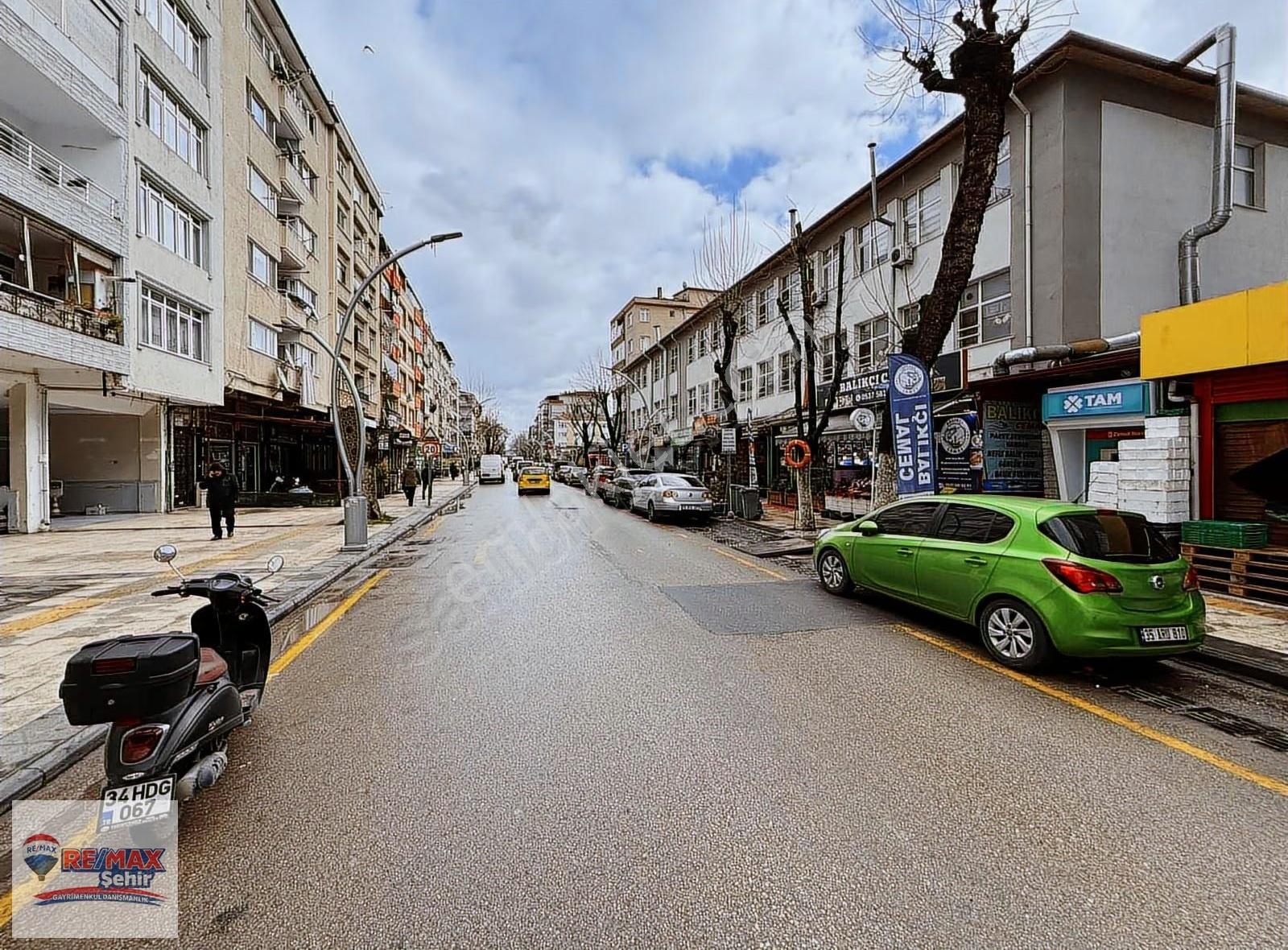 İstanbul Caddesı'nde Işlek Noktada Devren Kıralık Hazır Lokanta - Görsel 9