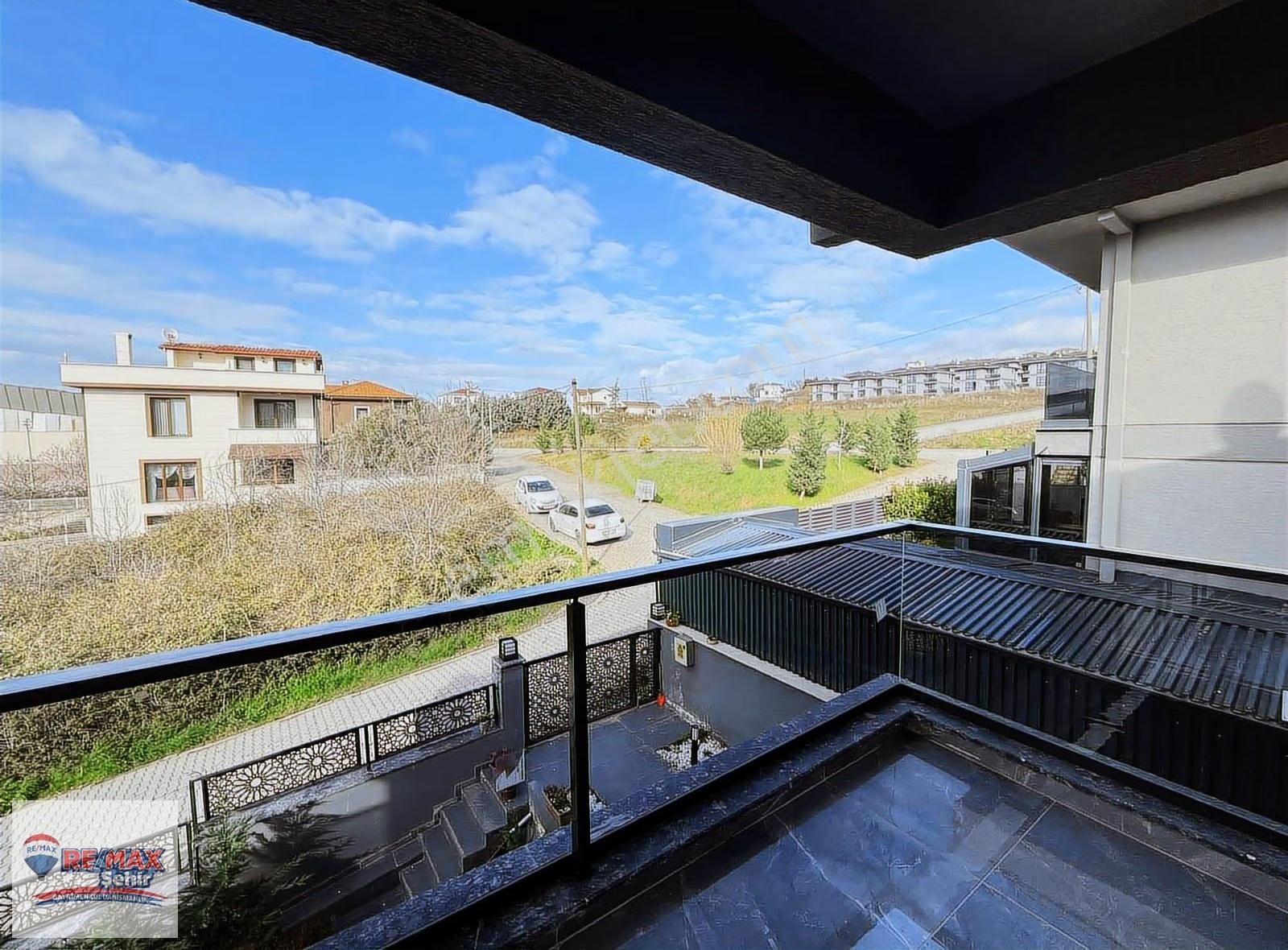 Remax Şehir Yalova Kadıköy Özden Mh. Satılık 8+2 Lüks Villa - Görsel 20