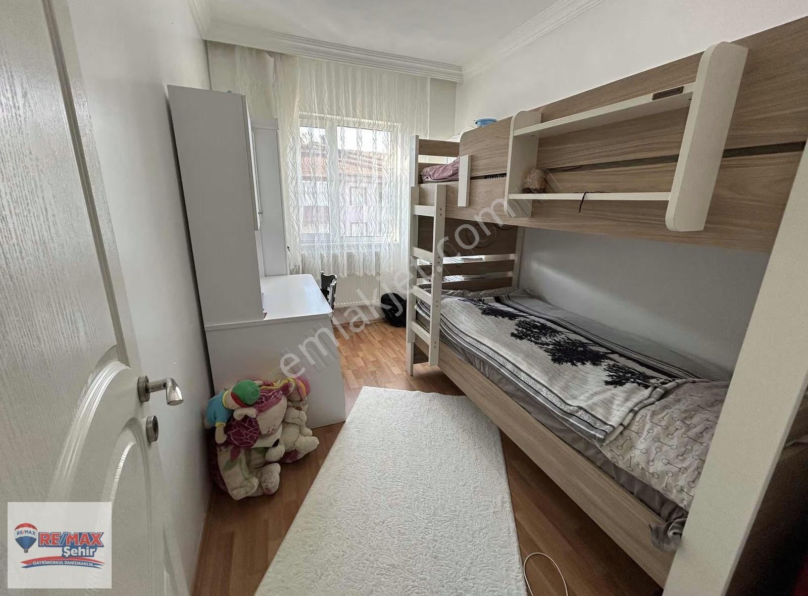 Re/max Şehir'den Yalova Merkez Gop Mahallesinde Satılık Daire - Görsel 4