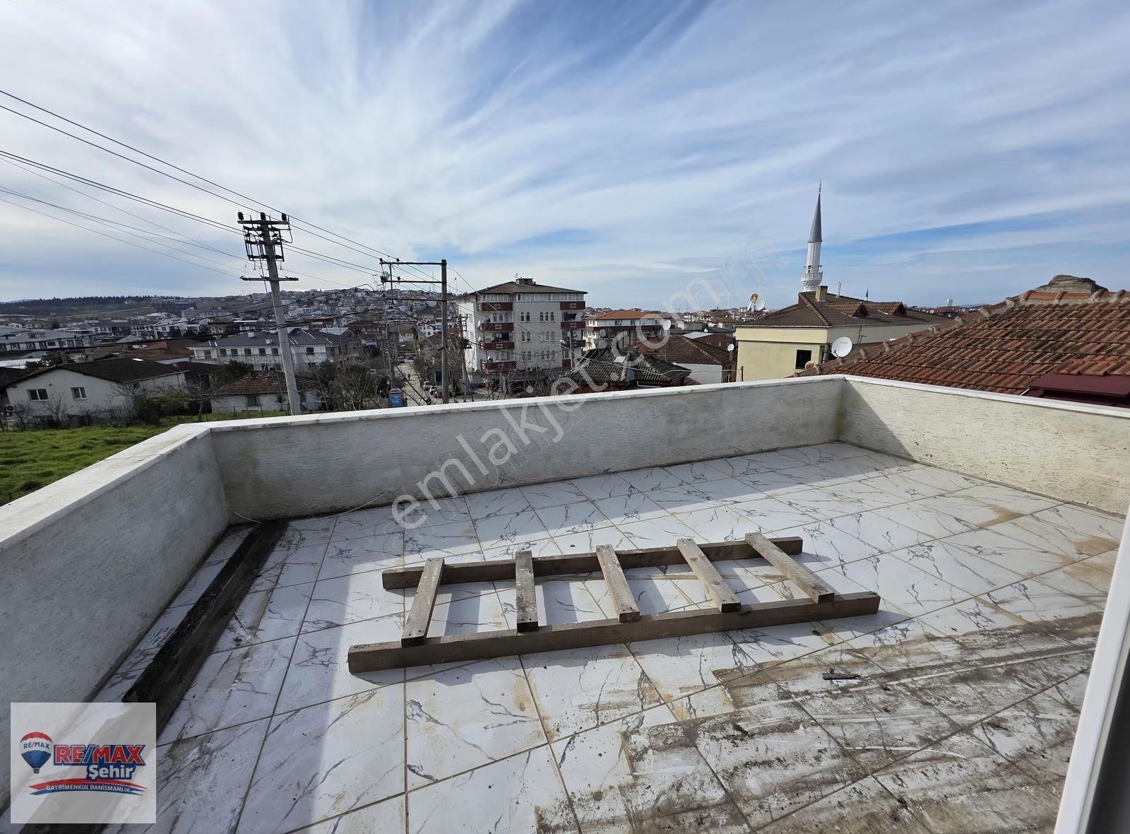 Yalova Merkez Kemerköprü Mh Satılık 2 Katlı Müstakil Ev - Görsel 14