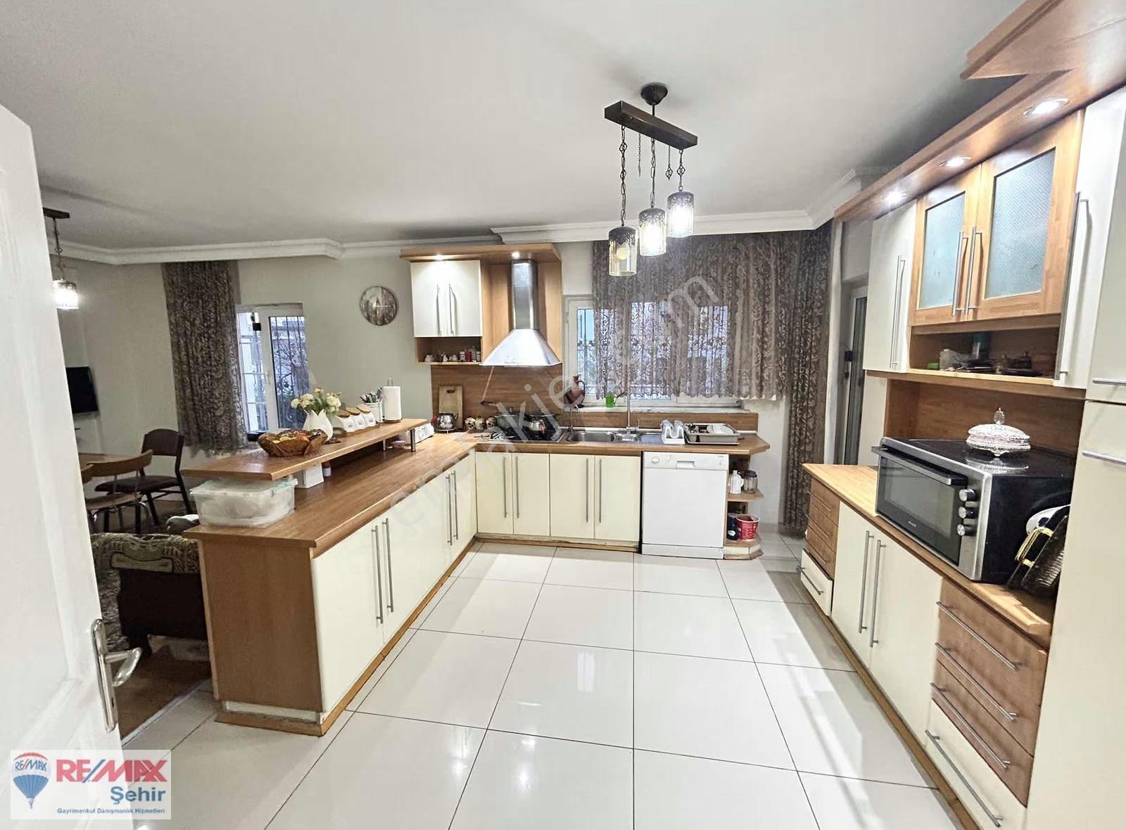 Remax'dan Yalova Kadıköy Özden Mah Satılık5+1 Villa - Görsel 13