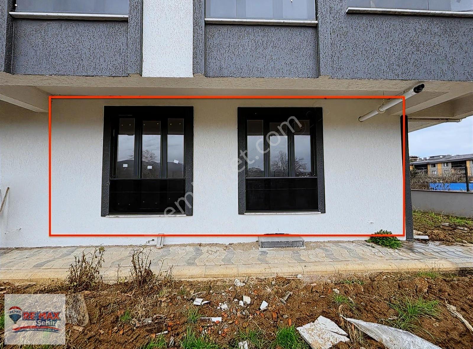 Remax Şehir'den Kadıköy'de Açık Otoparklı Satılık 1+1 Daire - Görsel 3