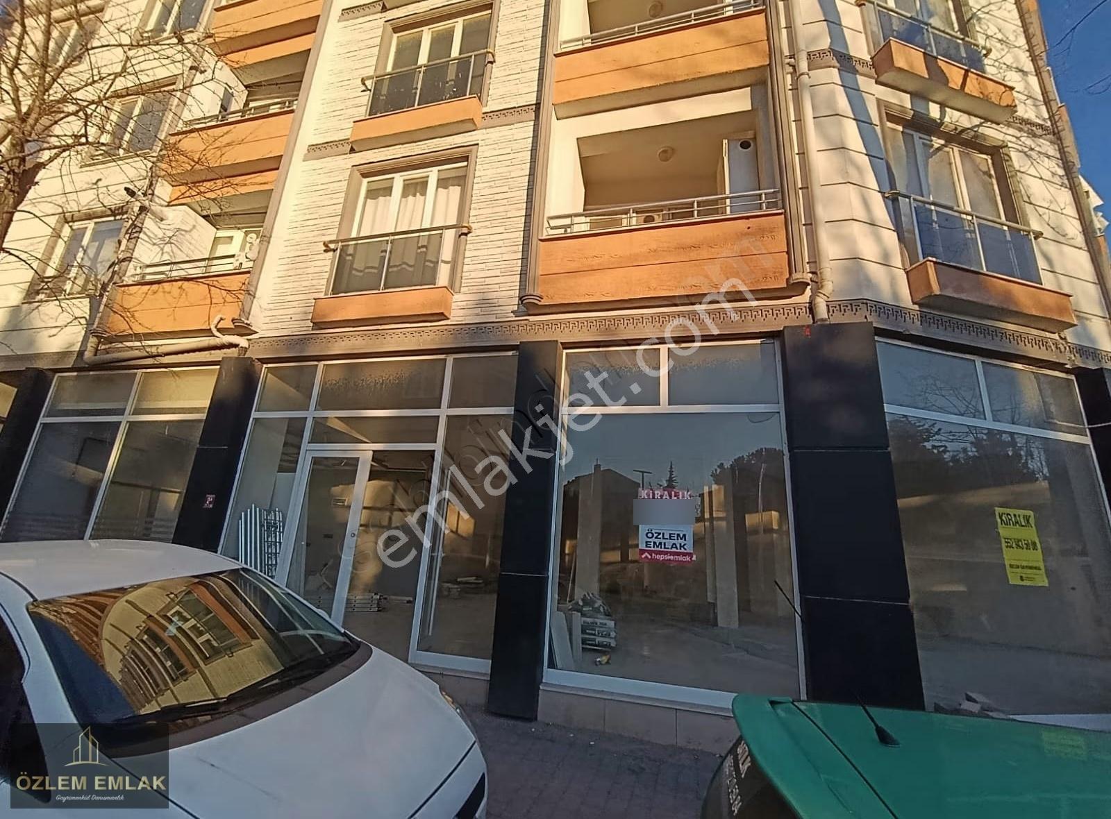 Prestij Konumlu Yüksek Potansiyelli İskanı Alınmış İşyeri - Görsel 12
