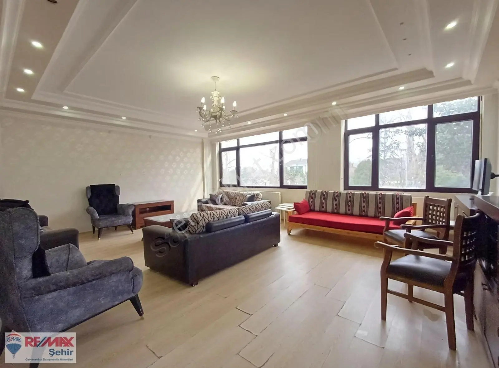 Yalova Termal Yoluna Cepheli Havuzlu Satılık Müstakil Villa - Görsel 3