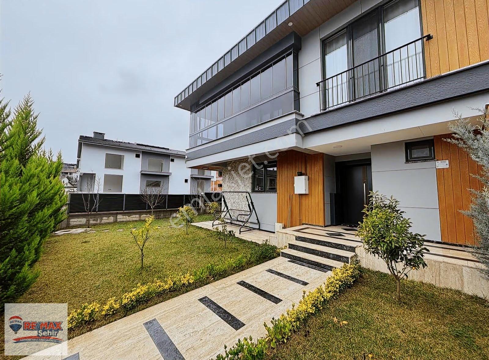 Remax Şehir'den Kadıköy'de Satılık Lüks Villa - Görsel 21