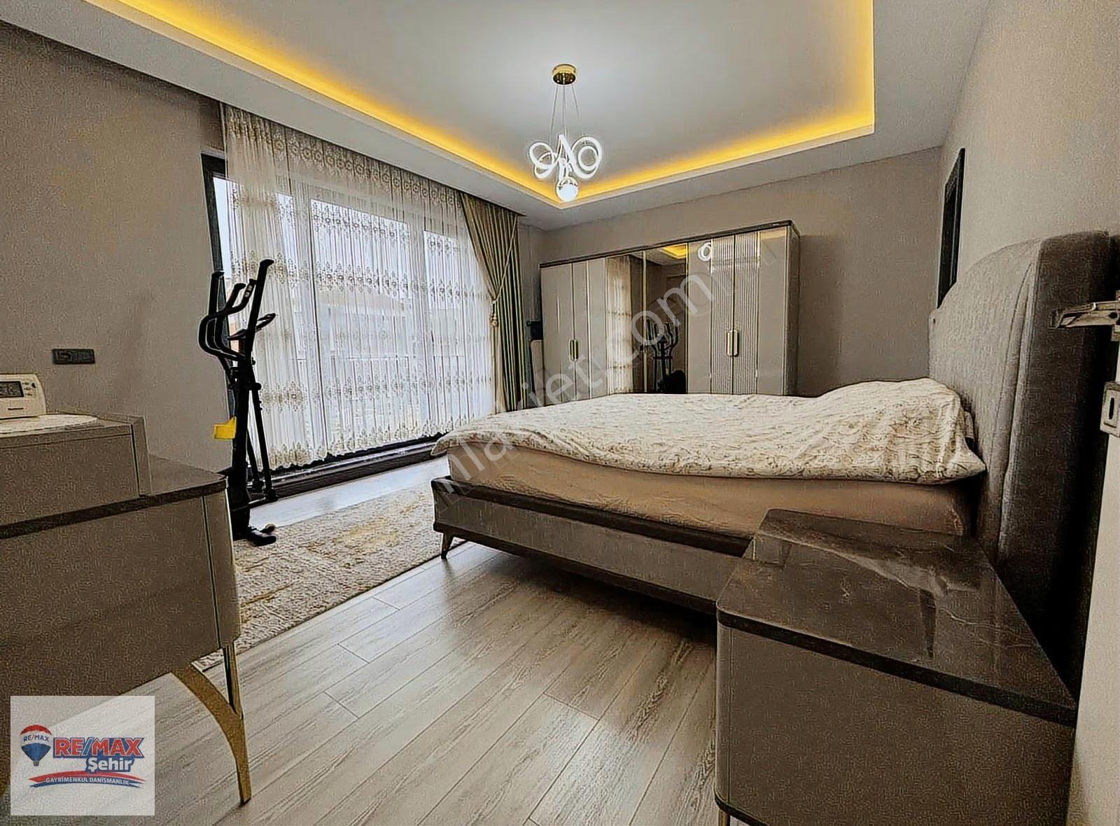 Remax Şehir'den Kadıköy'de Satılık Lüks Villa - Görsel 2
