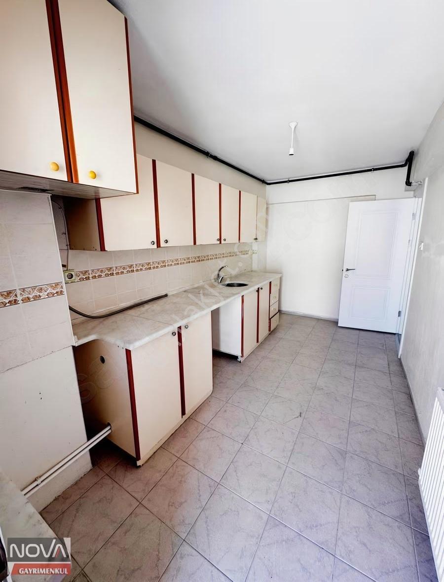 Manisa Kaynak Mah. 2+1 95m2 Asansörlü Kiralık Arakat Daire - Görsel 13