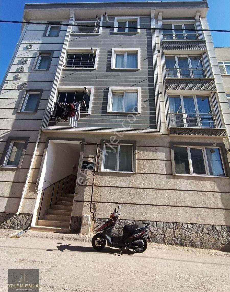 Özlem'den Bandırma Kurtuluş Caddesine Yakın Eşyal 1+1 I Kiracılı Satılık Daire