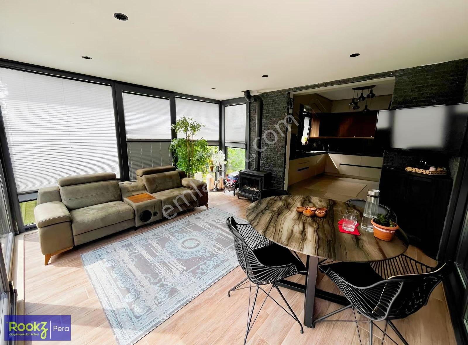 Serdivan Bağlantısında Geniş Yaşam Alanlı Site İçi 7+1 Villa - Görsel 17