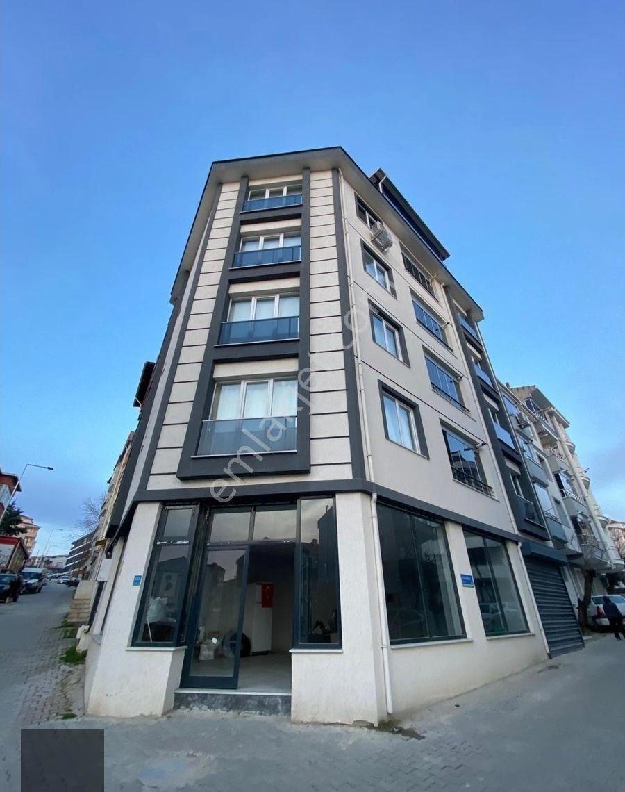 Nexus'tan Soğancılar Caddesine Yakın Geniş 100 M2 Kiralık Dükkan
