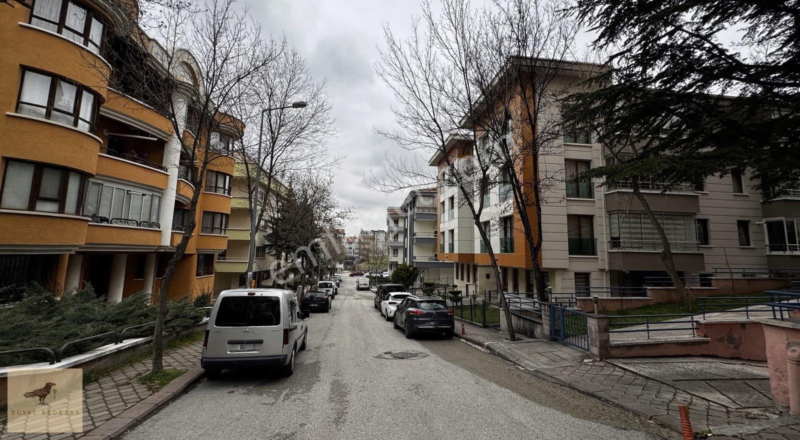 Satılık, Hilal Mah, 707 Sok. 2+1,genç Bina, Asansörlü, K.otopark - Görsel 28