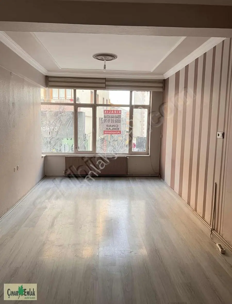 Çınar Emlak'tan Cumhuriyet Caddesinde Kiralık İşyeri - Görsel 3