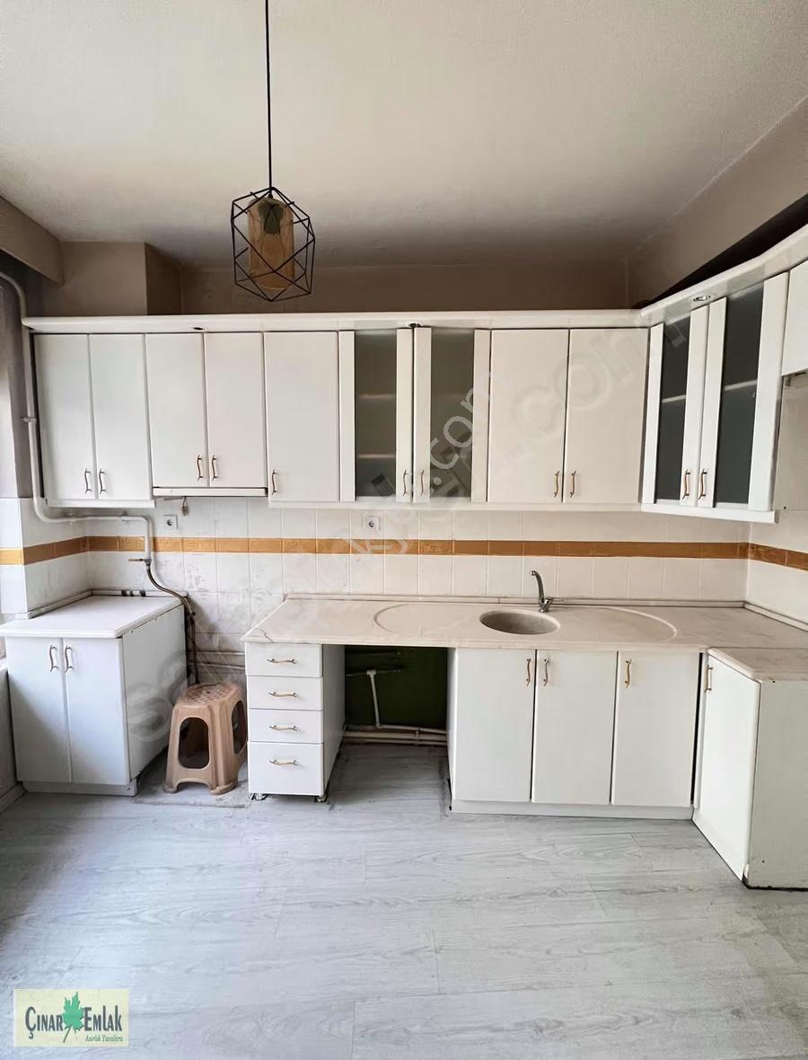 Çınar Emlak'tan Cumhuriyet Caddesinde Kiralık İşyeri - Görsel 16