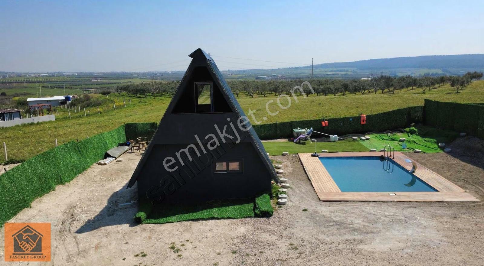 Oğlananası'nda Satılık Havuzlu Bungalov Eşyalı 994 M2 Arsası - Görsel 8