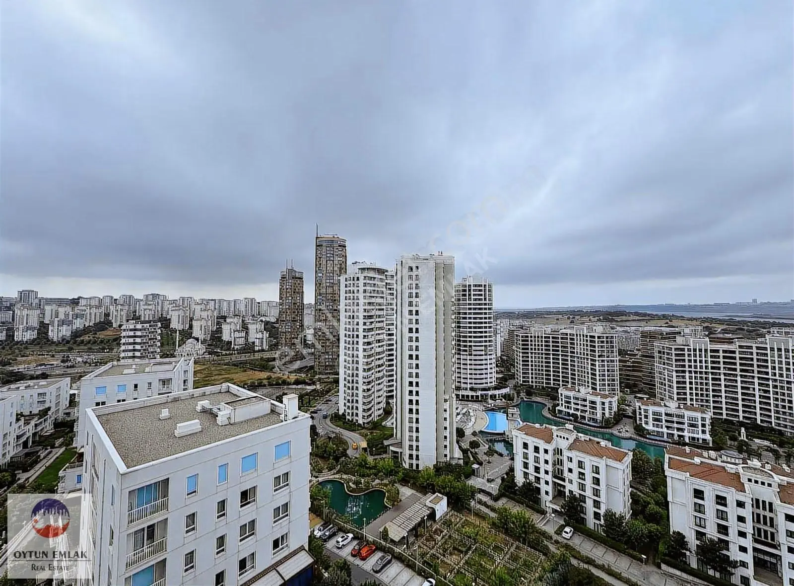 Karşıyaka Rezidans Göl Manzaralı Eşyalı Kiralık 1+1 Daire 74 M² - Görsel 5