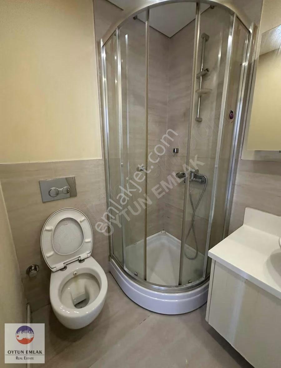 Ege Yakası Karşıyaka Rezidans Kiralık Balkonlu 1+1boş Daire 65m² - Görsel 7