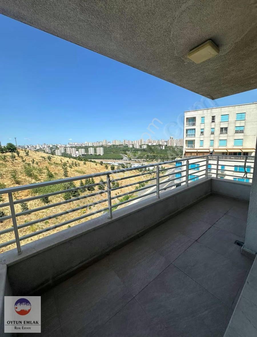 Ege Yakası Karşıyaka Rezidans Kiralık Balkonlu 1+1boş Daire 65m² - Görsel 17