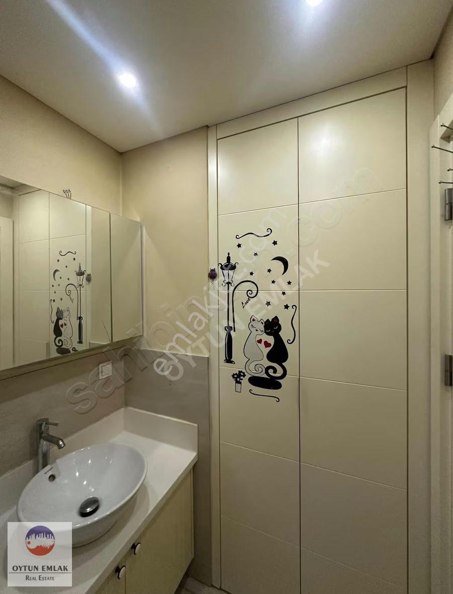 Ege Yakası Karşıyaka Rezidans Kiralık Balkonlu 1+1boş Daire 65m² - Görsel 8