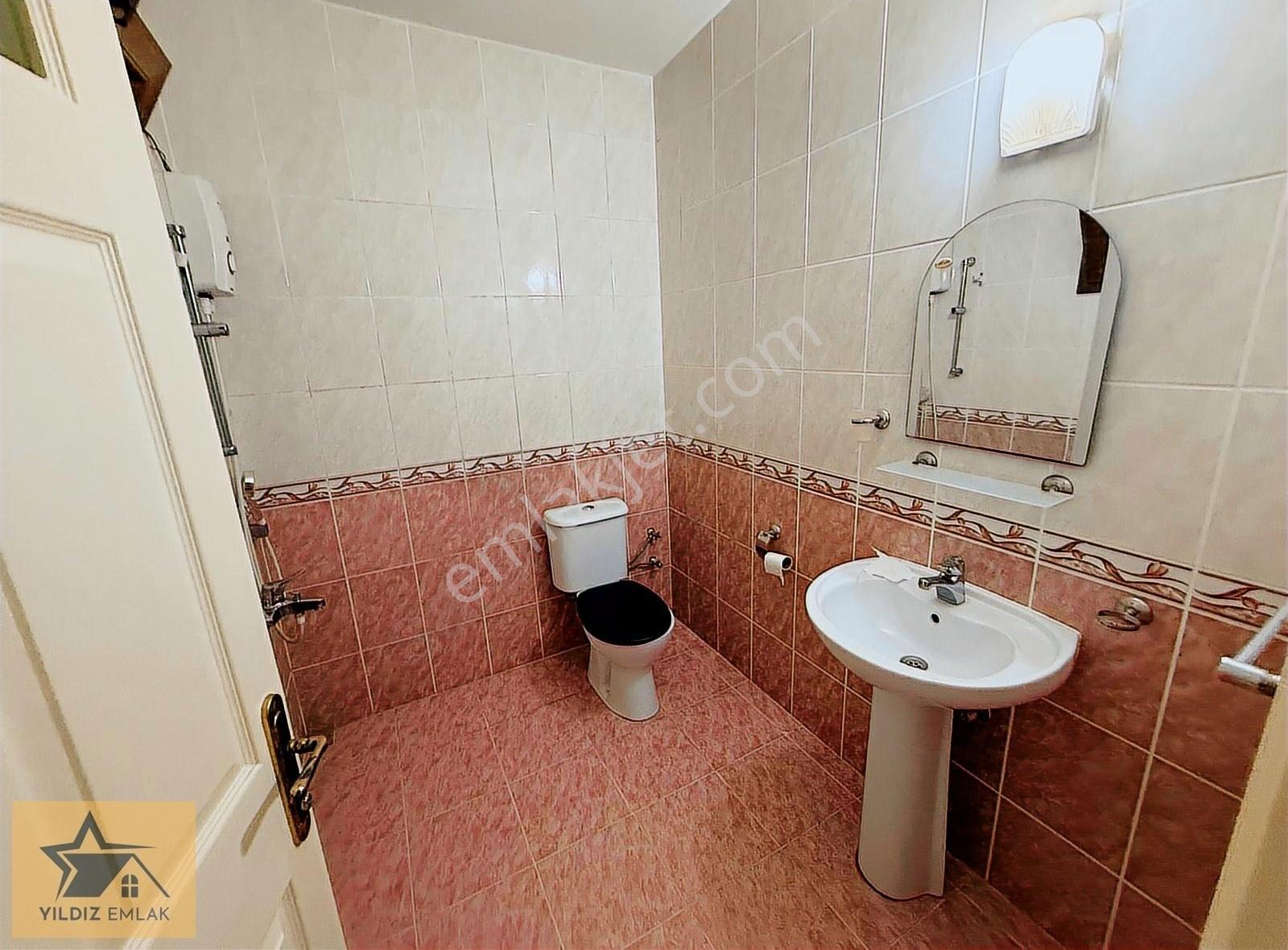 Yeniköy Mahallesinde Kiralık 2+1 Bahçeli Daire - Görsel 14