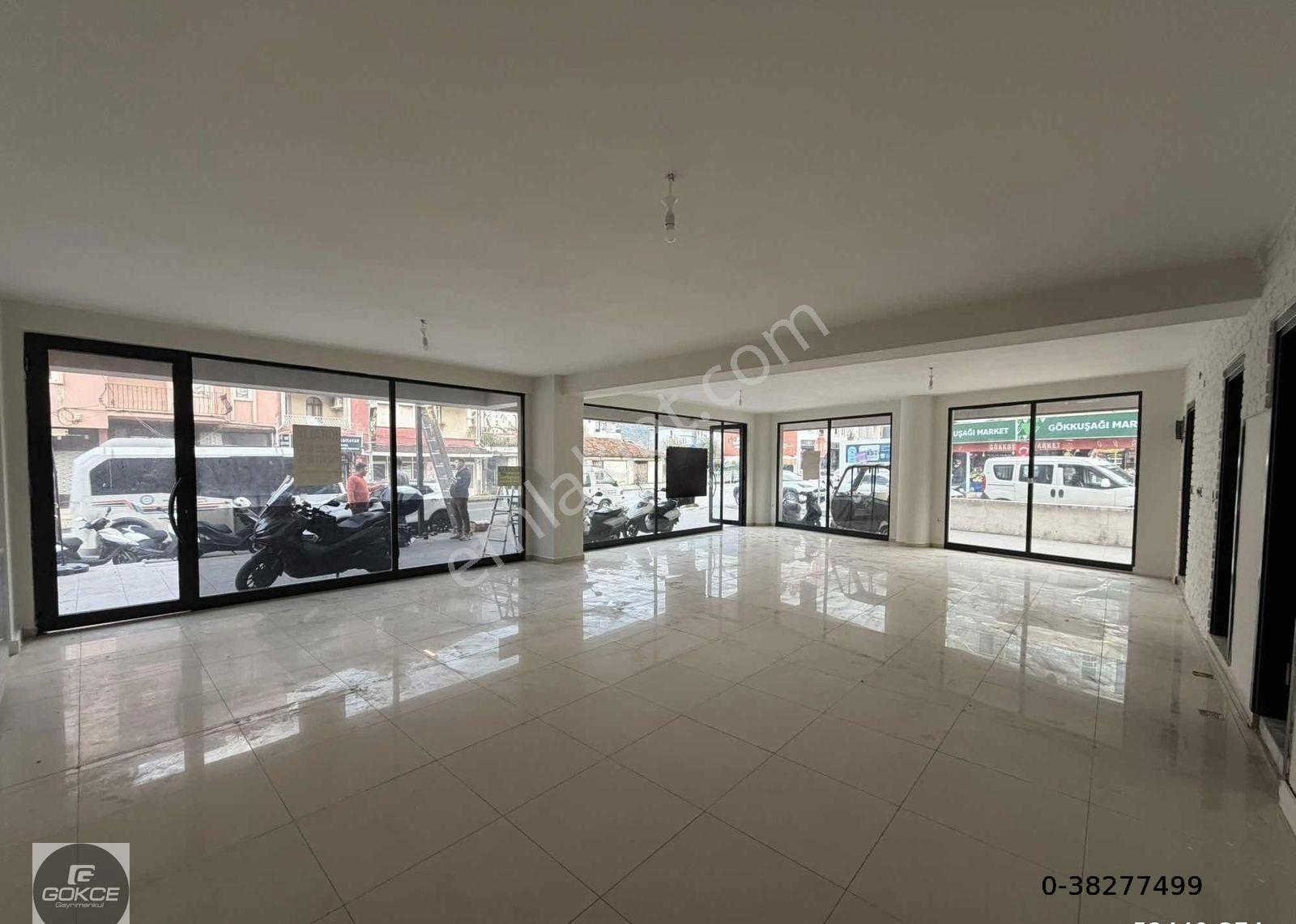 Fethiye Taşyaka Mah. Meydan Plaza Kiralık Zemin Köşe Dükkanlar