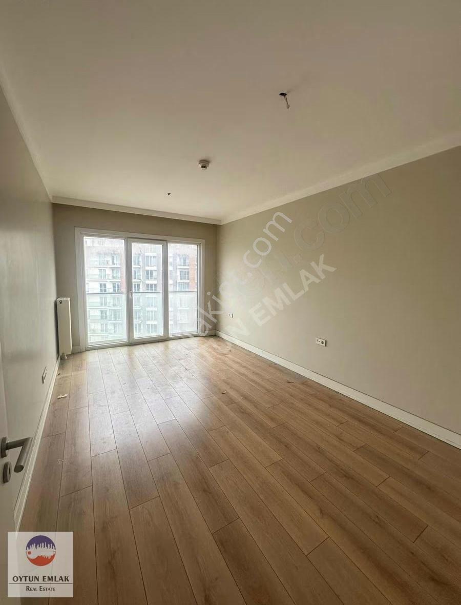 Tema İstanbul Satılık Balkonlu 1+1 Boş Daire 72 M² - Görsel 5