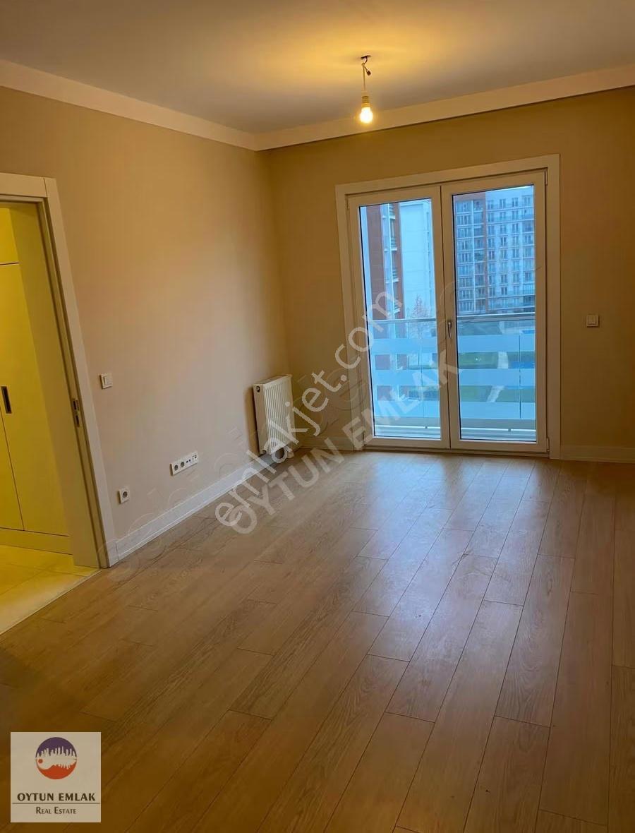 Tema İstanbul Peyzaj Ve Havuz Cephe Satılık 4+1 Boş Daire 186 M² - Görsel 15
