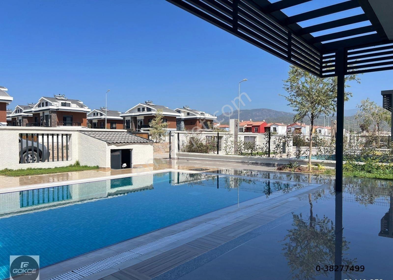 Akmaz Plajına 300m | Özel Havuzlu Sıfır Tripleks Villa | Fethiye - Görsel 2