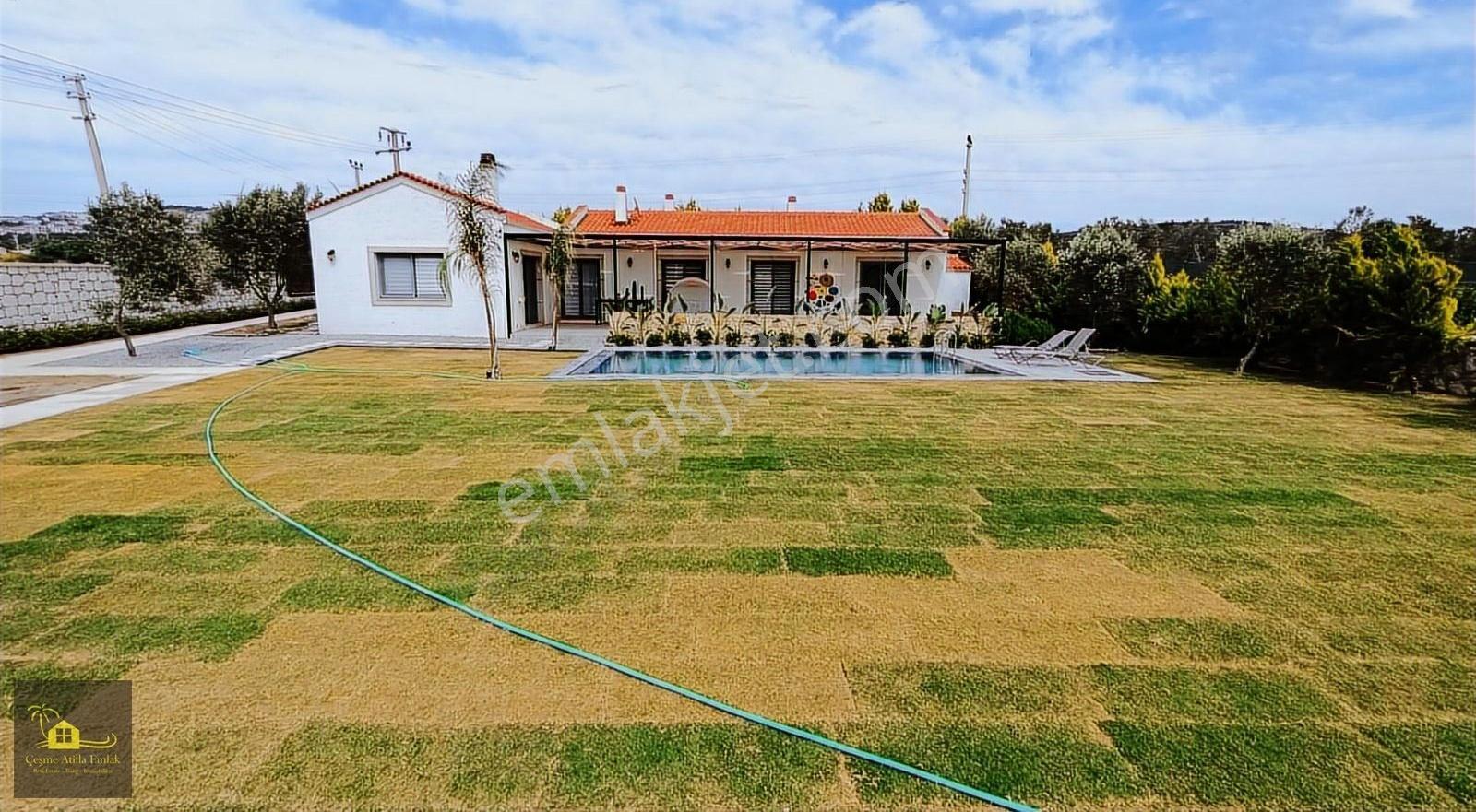 Çeşme'de Satılık 2650m2 Arazi İçerisinde Satılık Tam Müstakil - Görsel 30