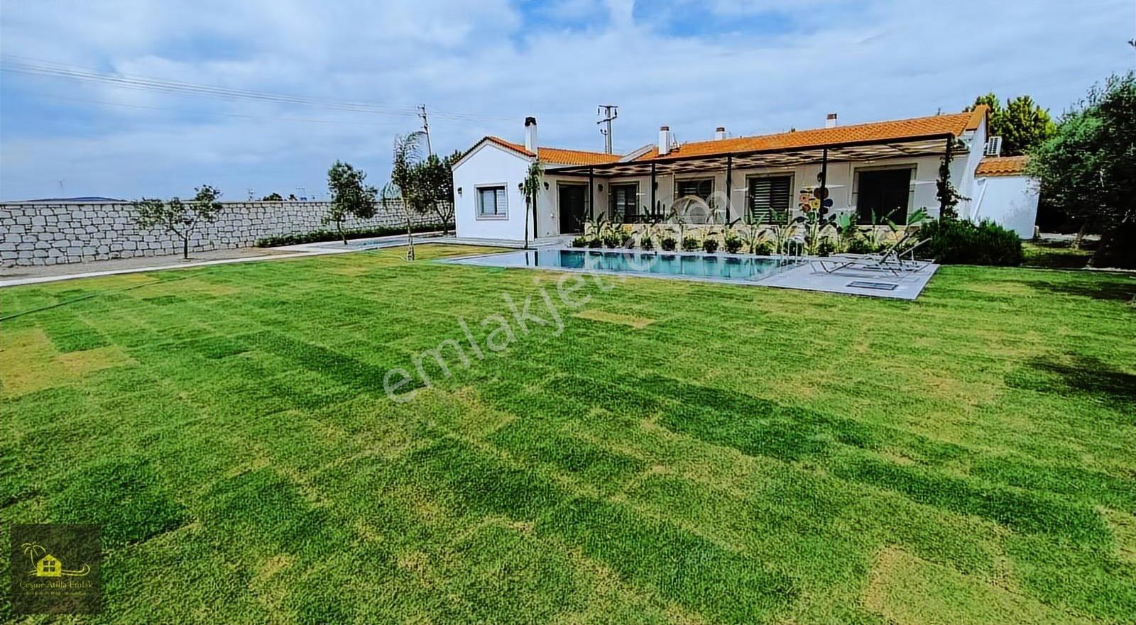 Çeşme'de Satılık 2650m2 Arazi İçerisinde Satılık Tam Müstakil - Görsel 26