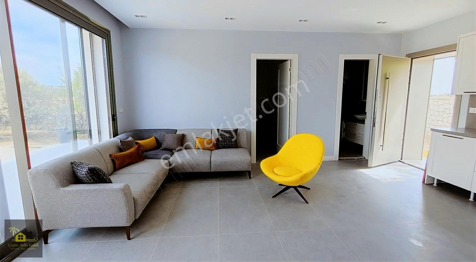 Çeşme'de Satılık 2650m2 Arazi İçerisinde Satılık Tam Müstakil - Görsel 25