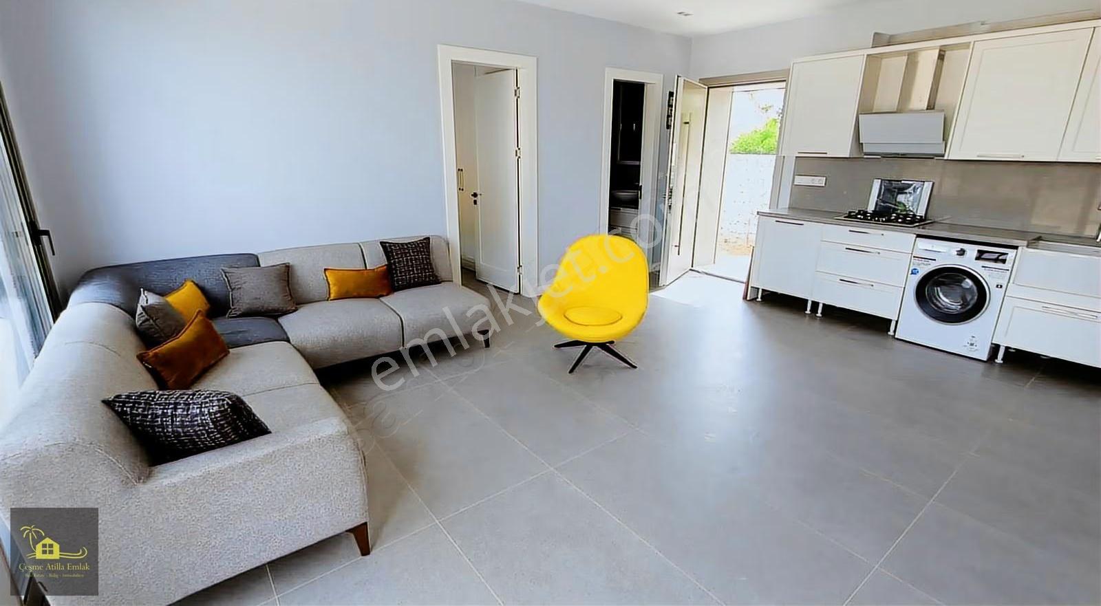 Çeşme'de Satılık 2650m2 Arazi İçerisinde Satılık Tam Müstakil - Görsel 7