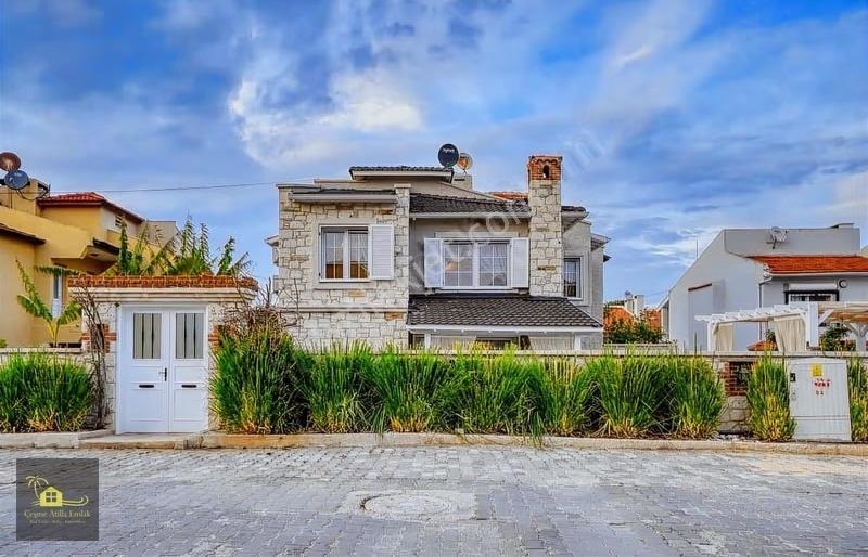 İzmir Çeşme Alaçatı Satılık Villa 4+1 Müstakil Havuzlu - Görsel 17