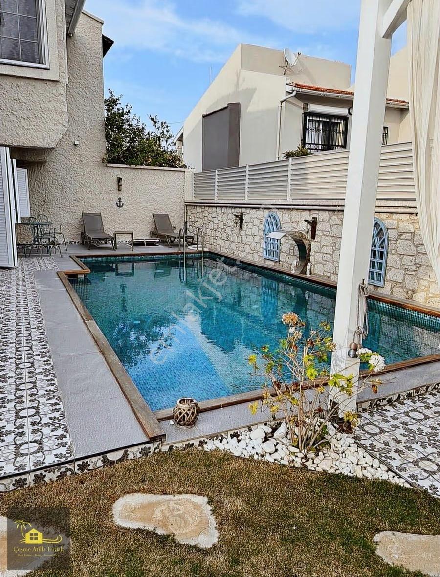 İzmir Çeşme Alaçatı Müstakil Havuzlu 4+1 Kiralık Lüks Villa - Görsel 27
