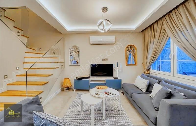 İzmir Çeşme Alaçatı Müstakil Havuzlu 4+1 Kiralık Lüks Villa - Görsel 7