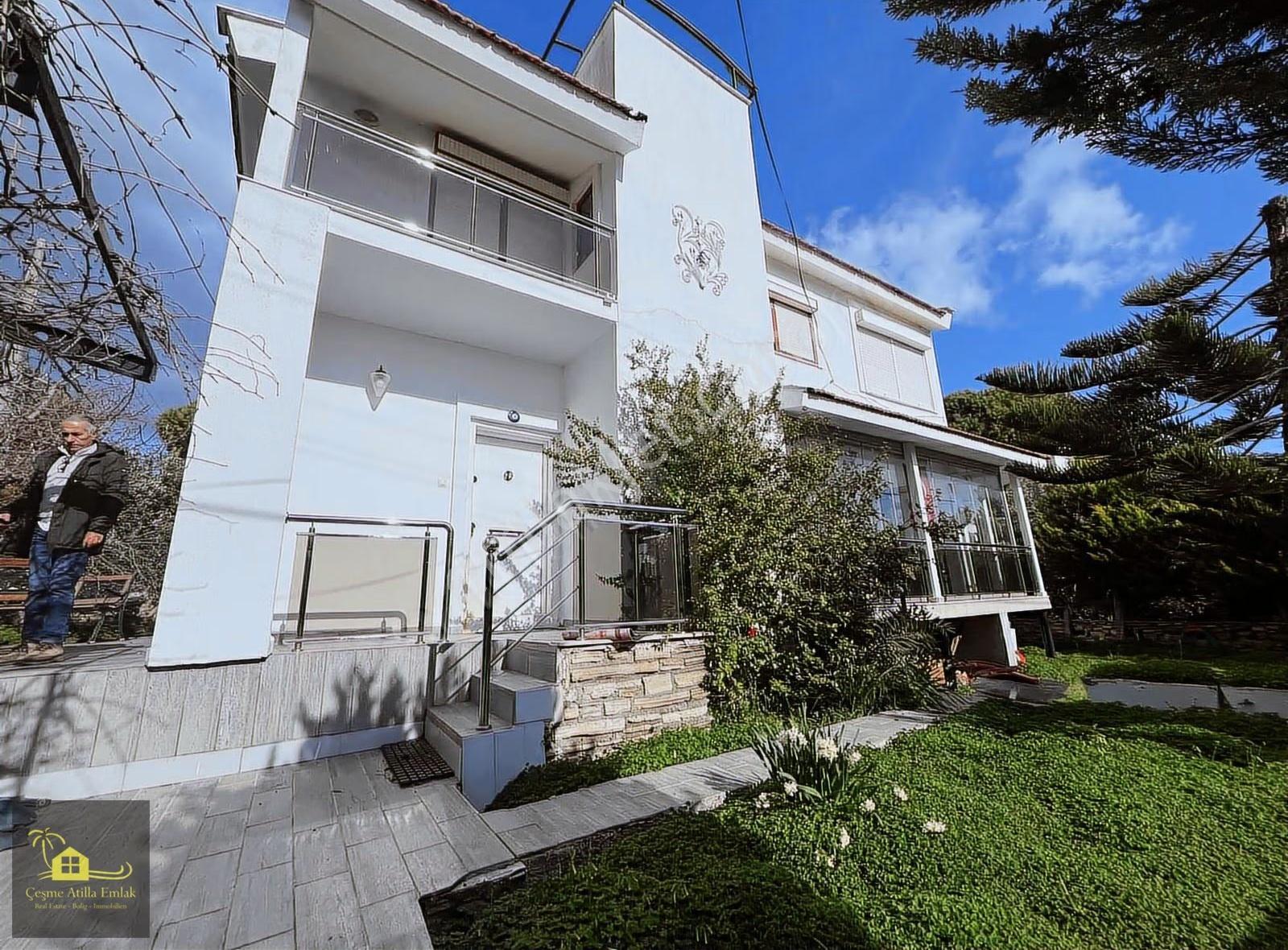 Çeşme Dalyan Marina Ve Plaja Yakın Satılık Tam Müstakil Villa