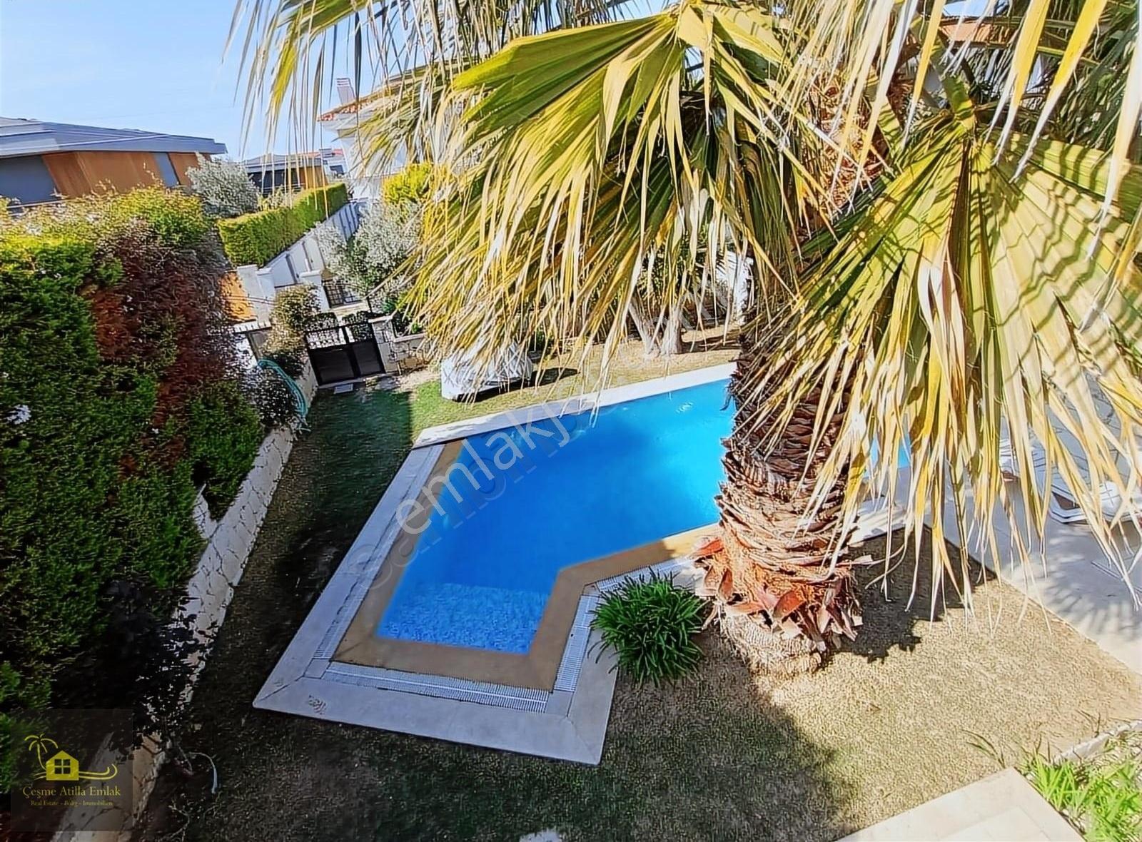 Alaçatı Çamlıkyol'da Kiralık Müstakil Havuzlu Villa - Görsel 15