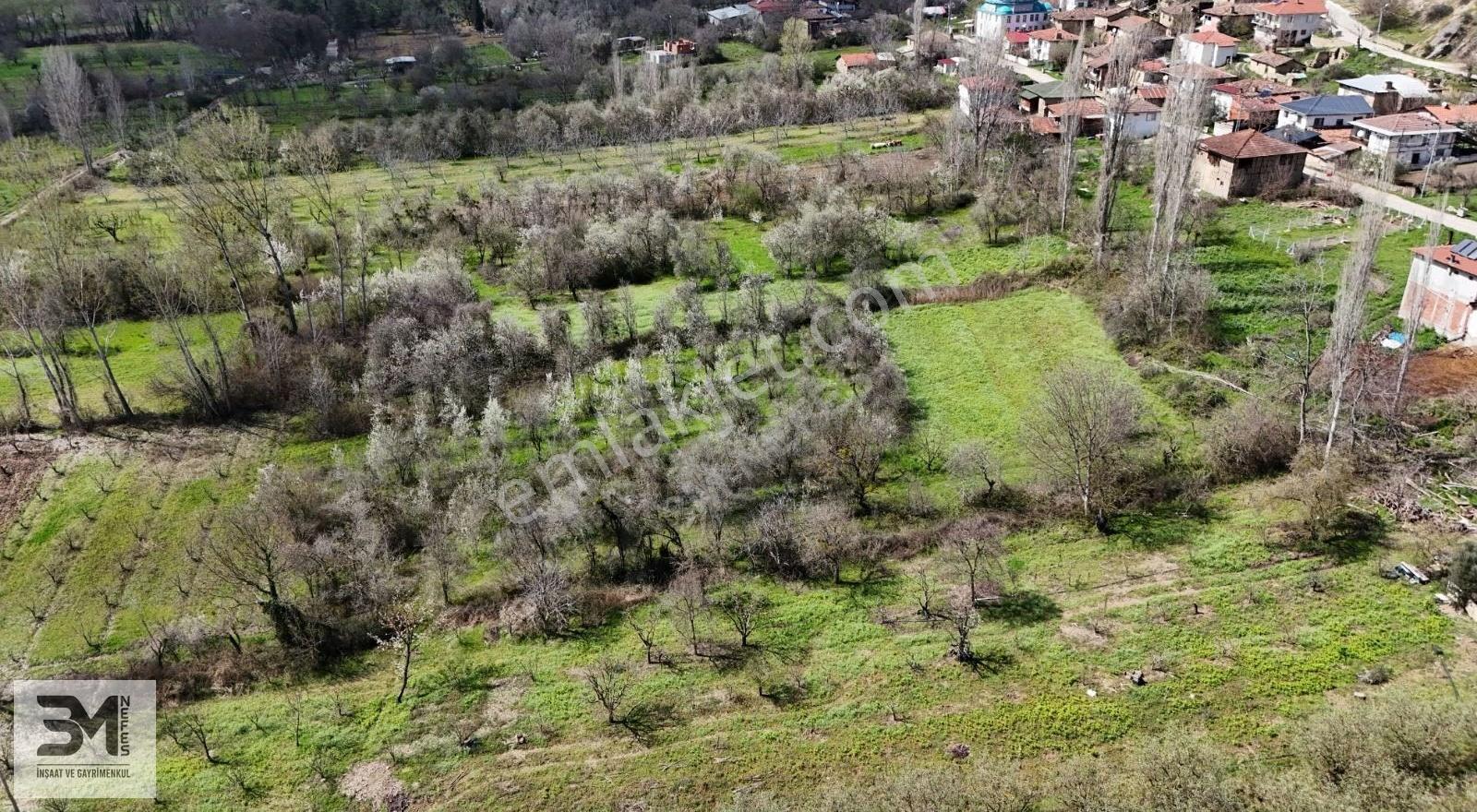 Geyve Şehren'de %40 İmarli 1042m² Müstakil Tapulu Arsa Fırsatı - Görsel 4