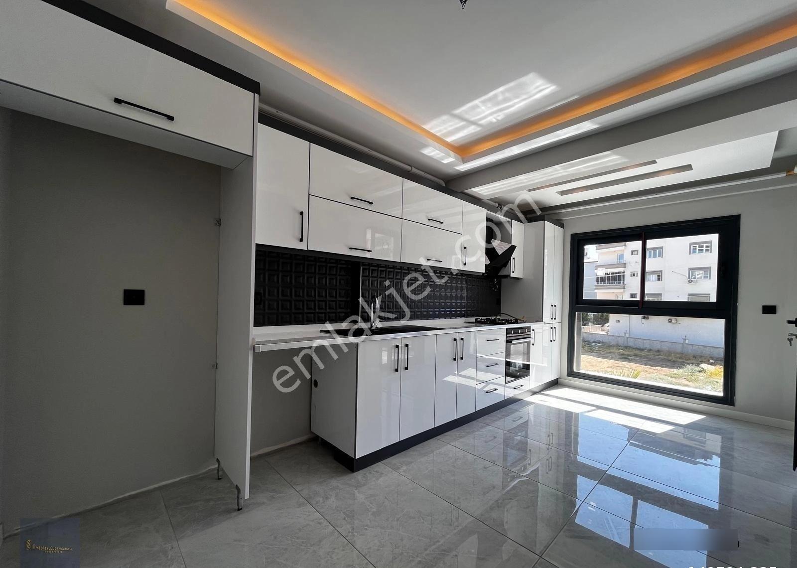 Arakat Havuzlu Sitede 3+1 Sıfır Daire
