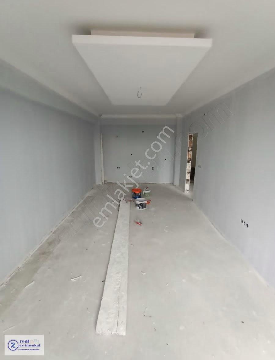 Cumhuriyet Bulvarı Ana Cadde Cepheli Satılık 1+1 Lüks Daire - Görsel 2