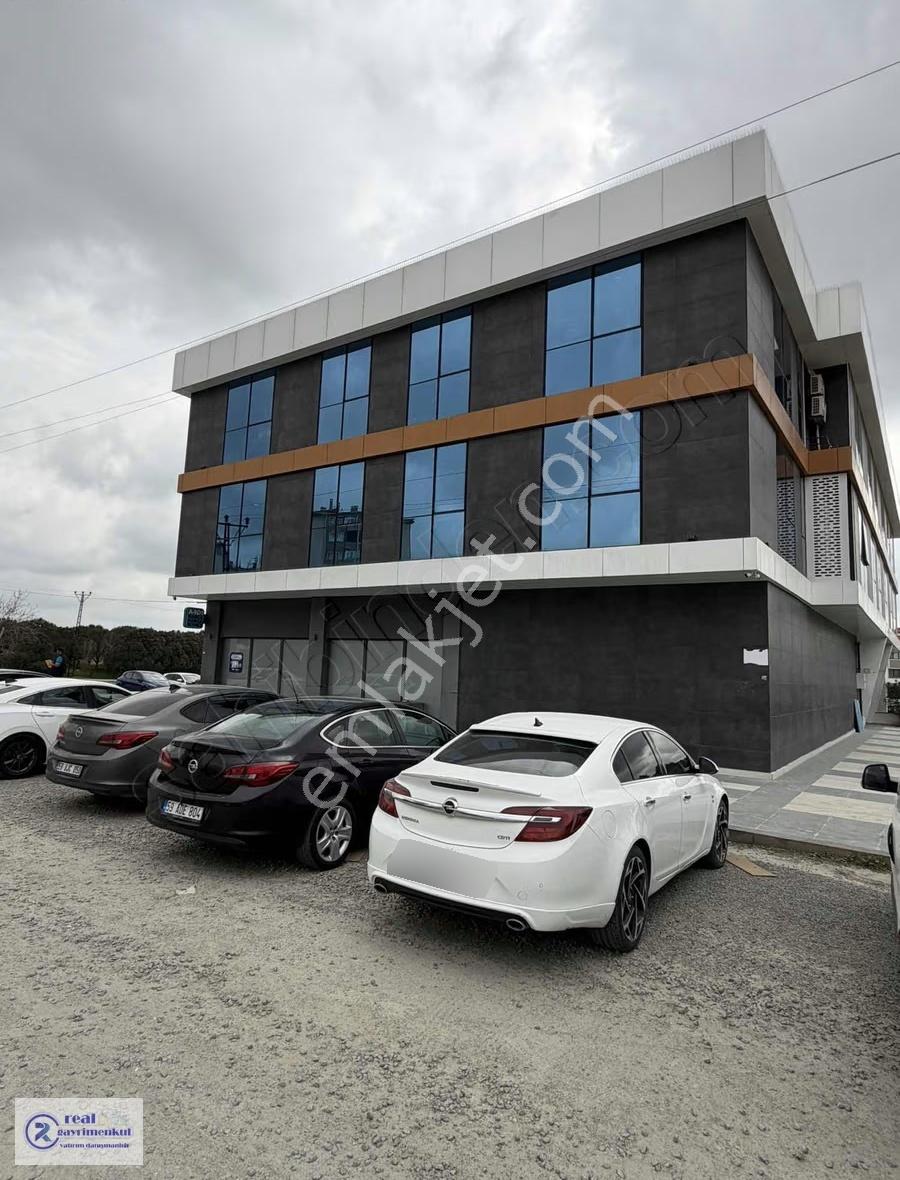 Rumeli Mah. Era Plaza'da 1+1 Satılık Büro & Ofis - Görsel 17