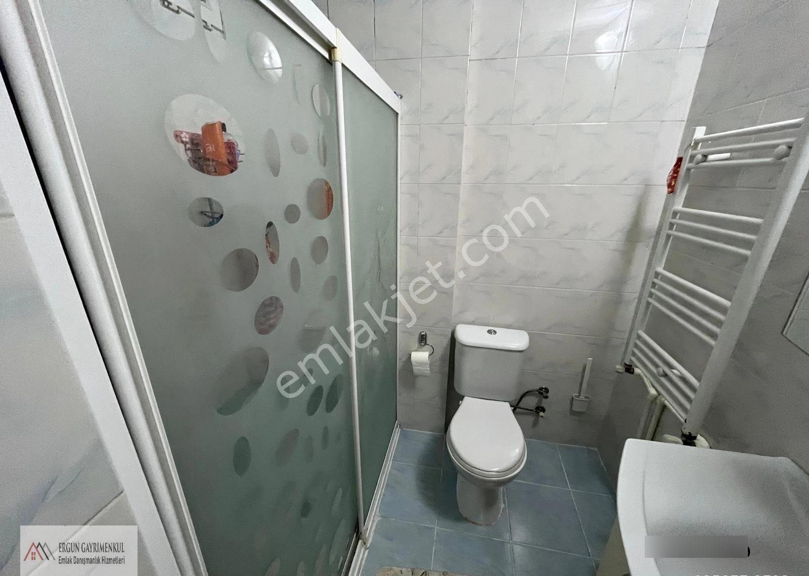 Ergünden Merkezde Doğalgazlı Site İçi Kiracılı 3+1 Satılık Daire - Görsel 12