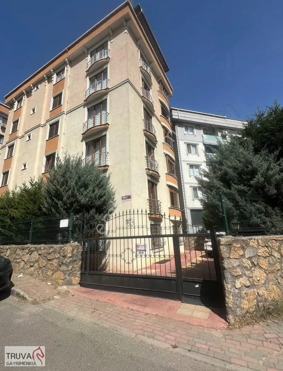 Pendik Kaynarcada Fırsat 3+1 | 155 M² | Metroya Yürüme Mesafesi - Görsel 2