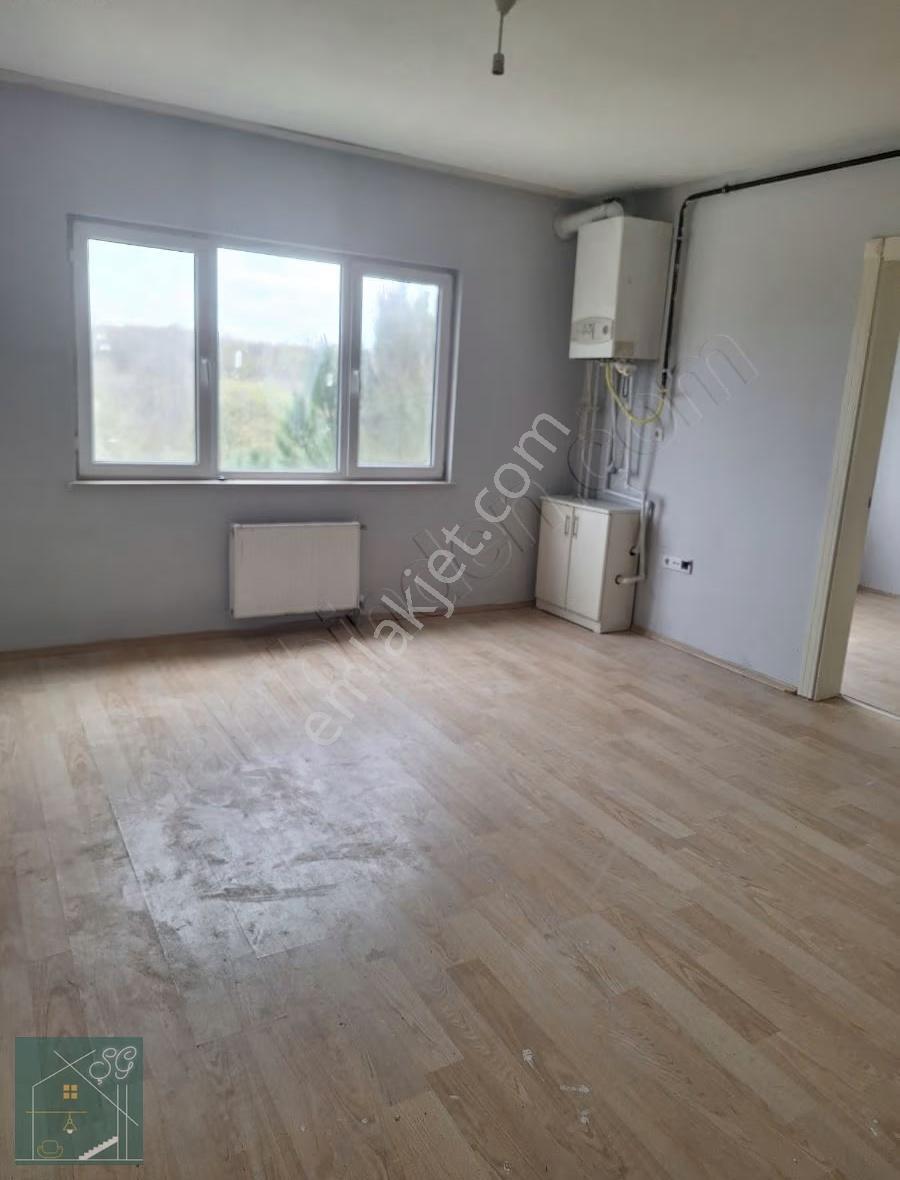 Korucukta Kiralık Daıre 2. Kat. Yeni Boyandı