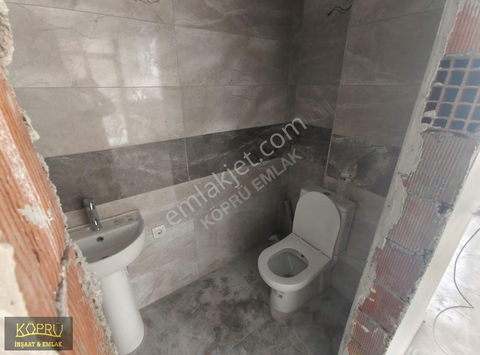 Köprü Emlaktan Gazi Mahallesinde 240 M2 İki Katlı Satılık Dükkan - Görsel 7