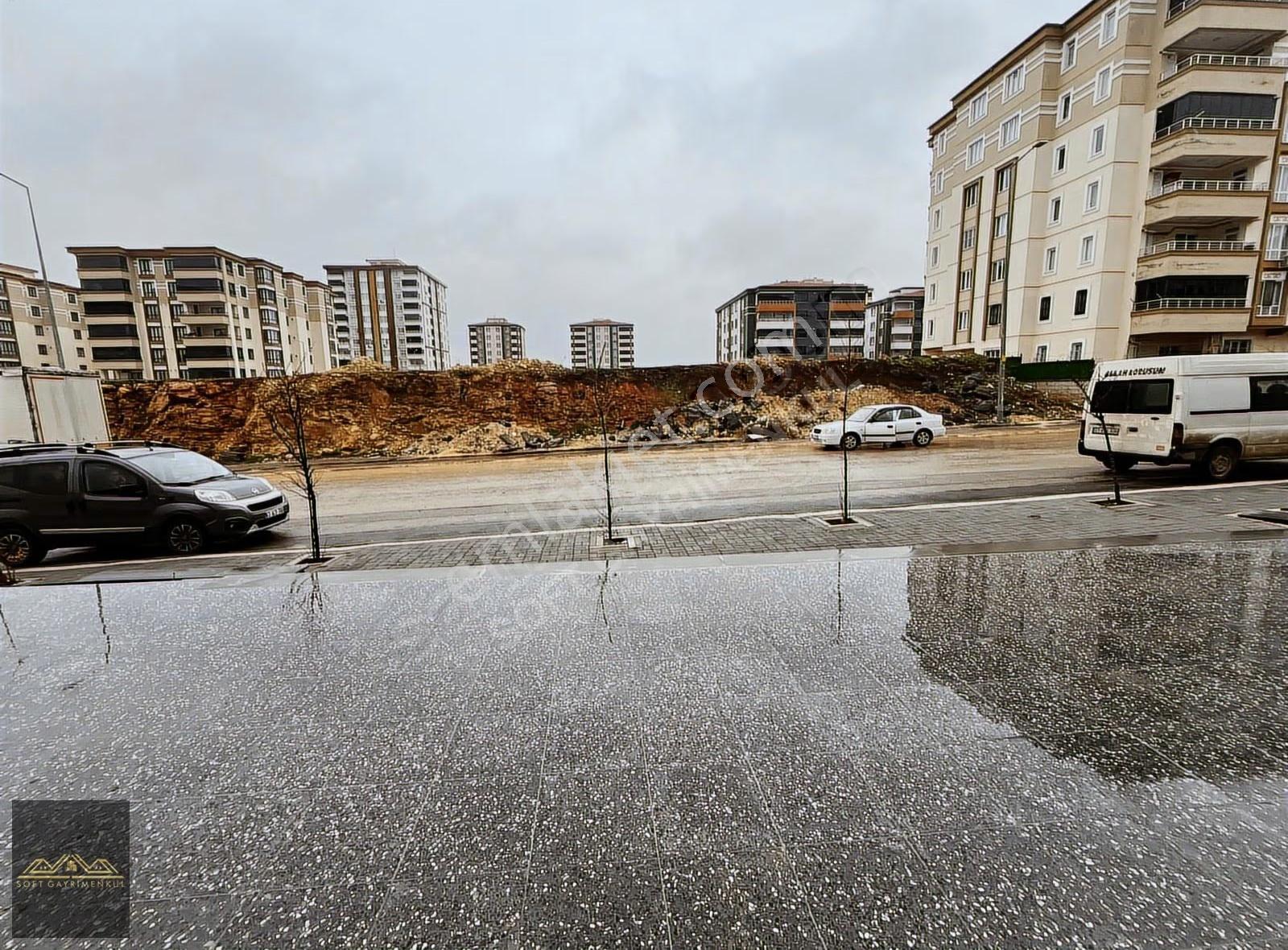 Soft'tan Belkız'da İşlek Cadde Üzeri 150 Mt Sıfır Kiralık Dükkan