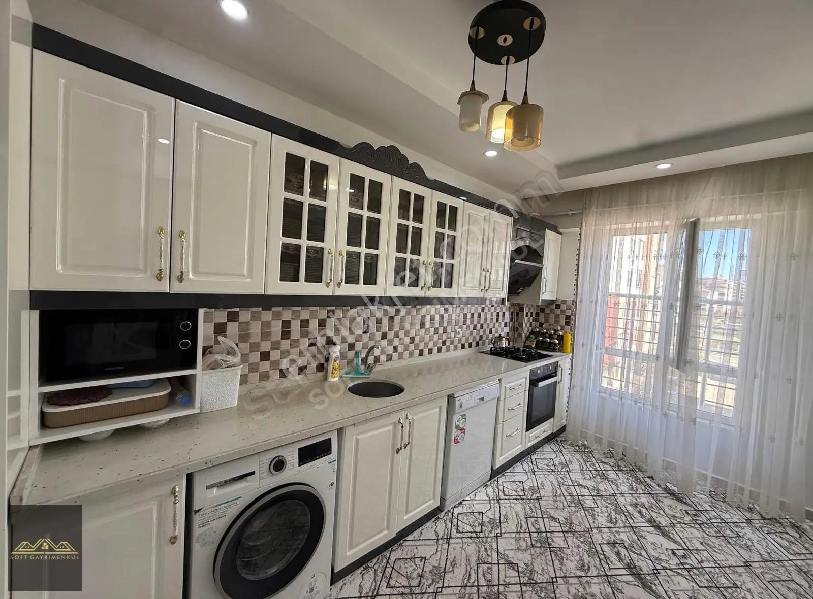 Soft'tan Karacaahmet'de Cadde Üzeri Ön Cephe Masrafsız 3+1 Daire - Görsel 24