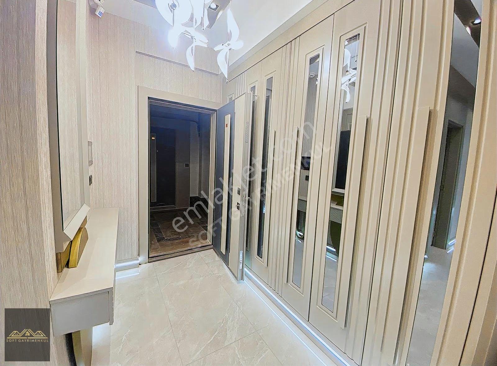Batıkent'te Şık Modern Tasarımıyla Ultra Lüx Satılık 2,5+1 - Görsel 2