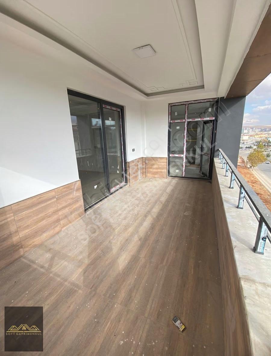 Soft'tan Karacaahmet'te 1 Kat Ön Cephe Sıfır 2,5+1 Satılık Daire - Görsel 6